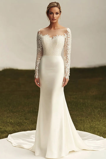 Robe de mariée en dentelle à manches longues en satin ivoire avec traîne